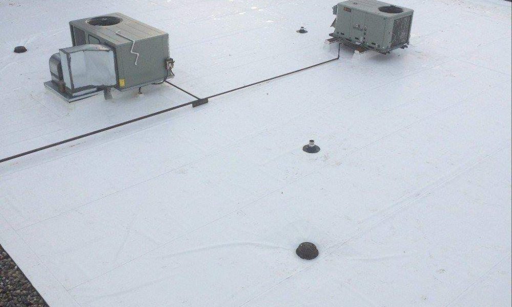 Flat Roof Coating - Fort Wayne Roofing Services (1)
